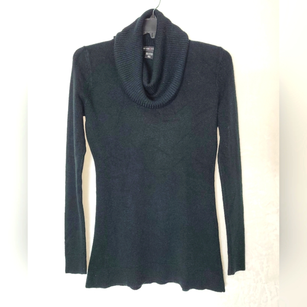 NEW YORK & Company Black Sweater Blouse